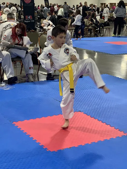 PRIDE Martial Arts Parkville Picture 9