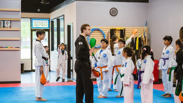 Jeong's Taekwondo Martial Arts Picture 2