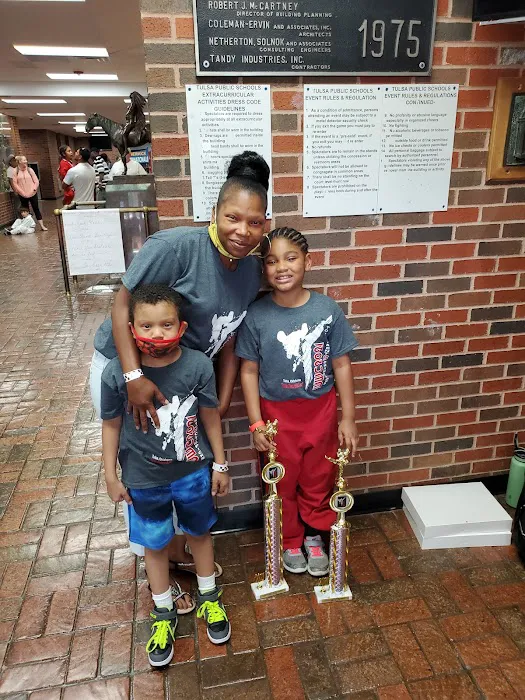 L K Wells Martial Arts & Fitness Picture 10