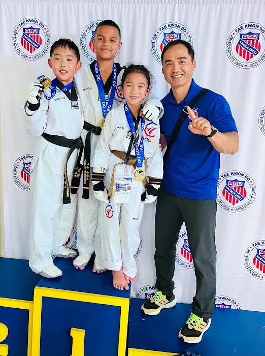Golden Dragon Taekwondo Picture 1