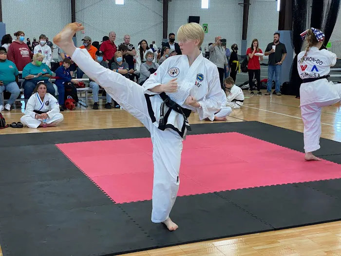 Crimson Sparrow Martial Arts Picture 4