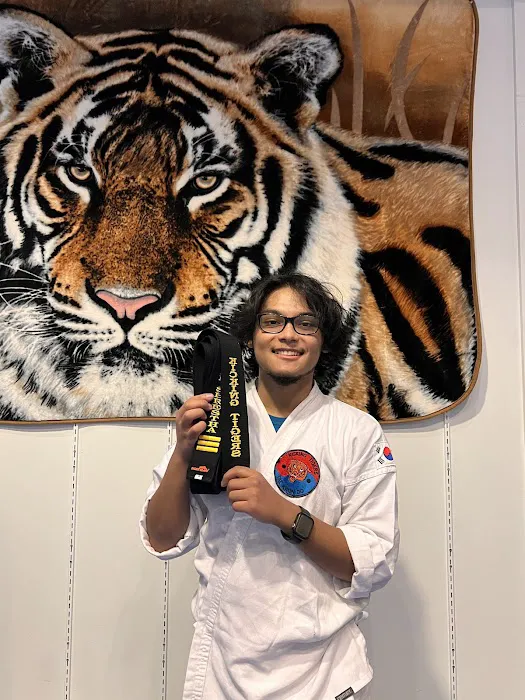 Kicking Tigers Oakview Picture 1