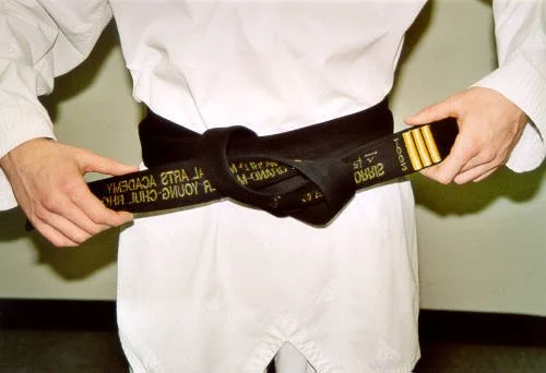 How to Tie Your Tae Kwon Do Belt Correctly with Step-by-Step Instructions