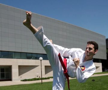 Building a Powerful Side Kick: Drills and Exercises for Tae Kwon Do
