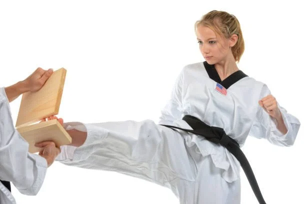 The Science Behind Tae Kwon Do Board Breaking | Understanding the Mechanics