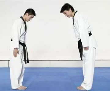 The Cultural Etiquette of Bowing in Tae Kwon Do – Respect, Discipline, and Tradition
