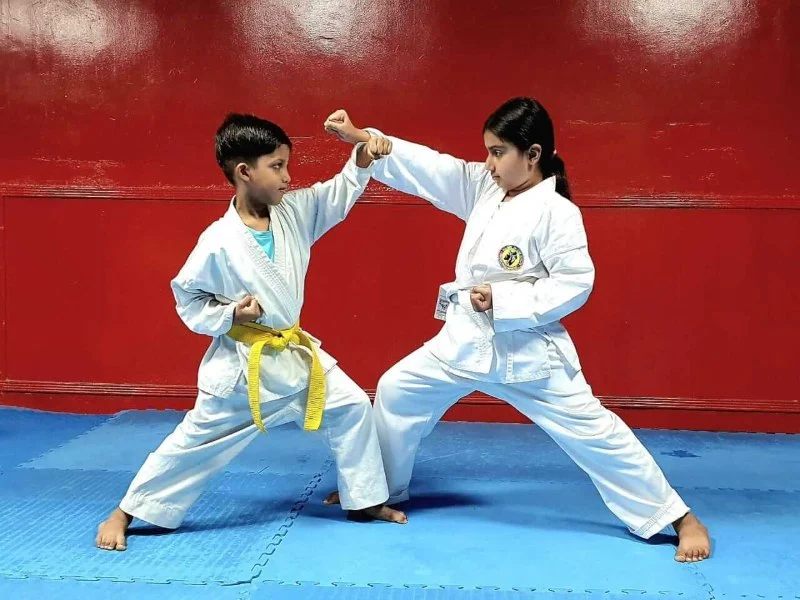 How to Perform a Hooking Block (Golcho Makgi) in Taekwondo: Techniques and Tips