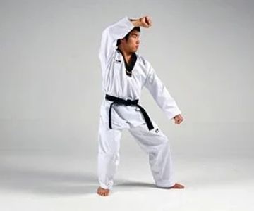 How to Perform a Rising Block (Chookyo Makgi) Against a Downward Strike