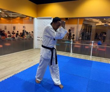 How to Perform a Hooking Block (Golcho Makgi