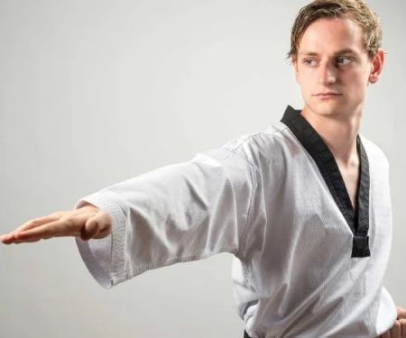 How to Develop Lightning-Fast Hand Techniques in Tae Kwon Do