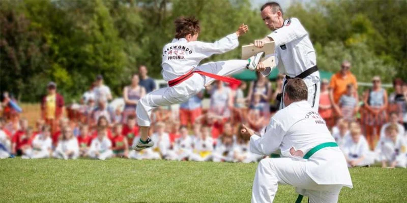 How to Train for Tae Kwon Do Competitions While Staying Injury-Free
