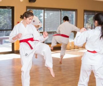 How to Find Tae Kwon Do Schools With Makeup Classes for Missed Sessions